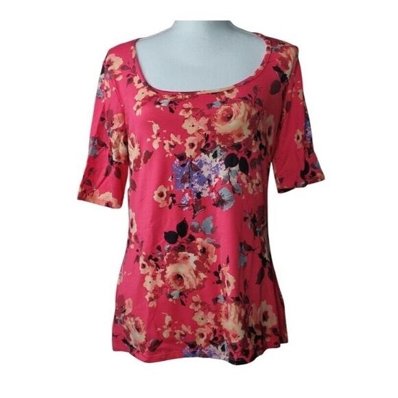 Piphany Torrey Fitted Tee Shirt Size Medium Floral Scoop Neck Pink Cottage Fairy - Picture 1 of 5